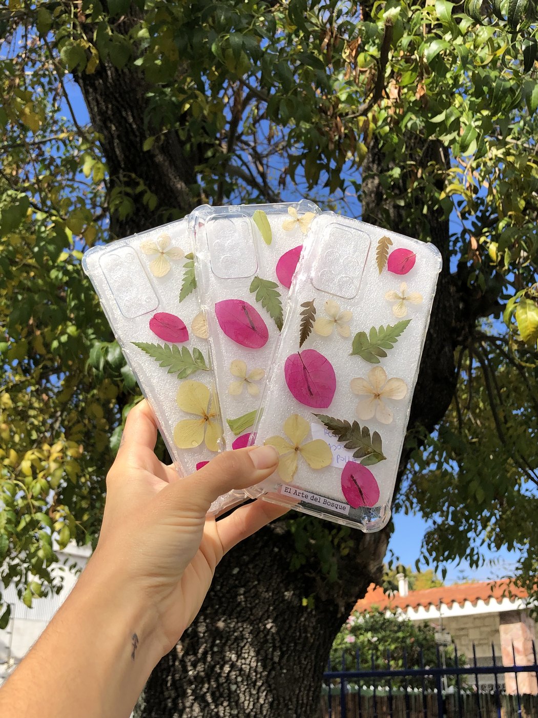 Fundas con buganvilla y hortensias